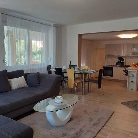 In - Insel Krk 42222 * Malinska