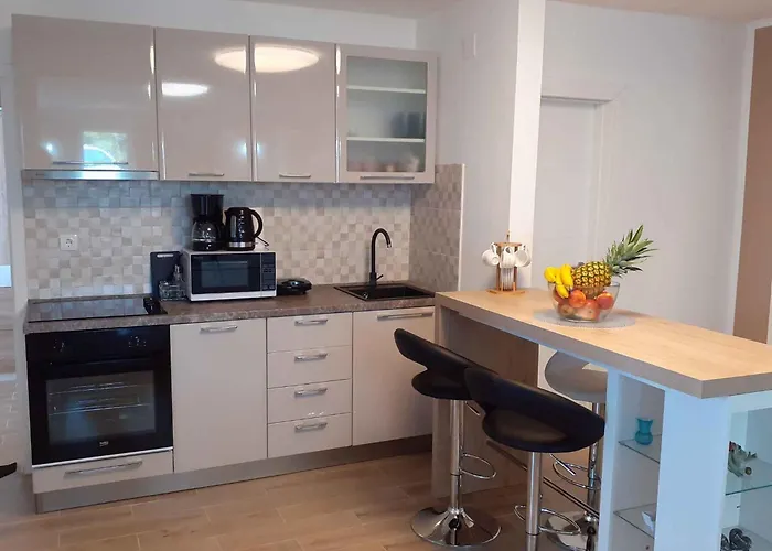 In - Insel Krk 42222 شقة