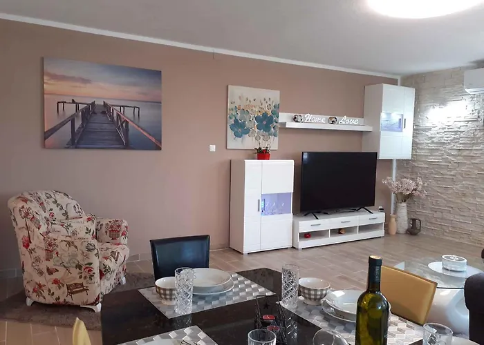 In - Insel Krk 42222 شقة *